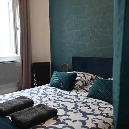 T2 Cosy, Proche De ! マルマンド
